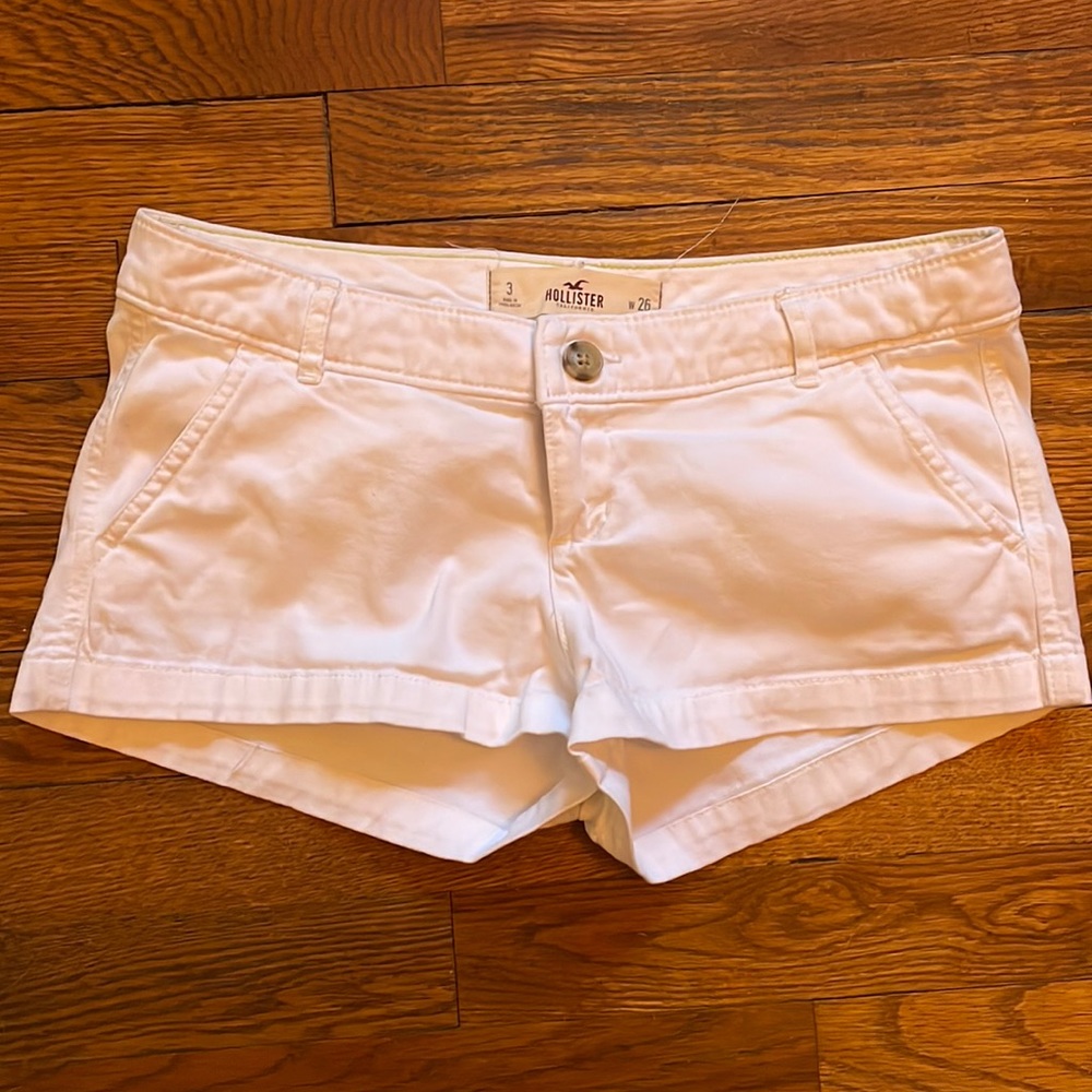 Hollister Shorts - Low Rise
